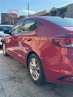 هیۆندای ئەلەنترا